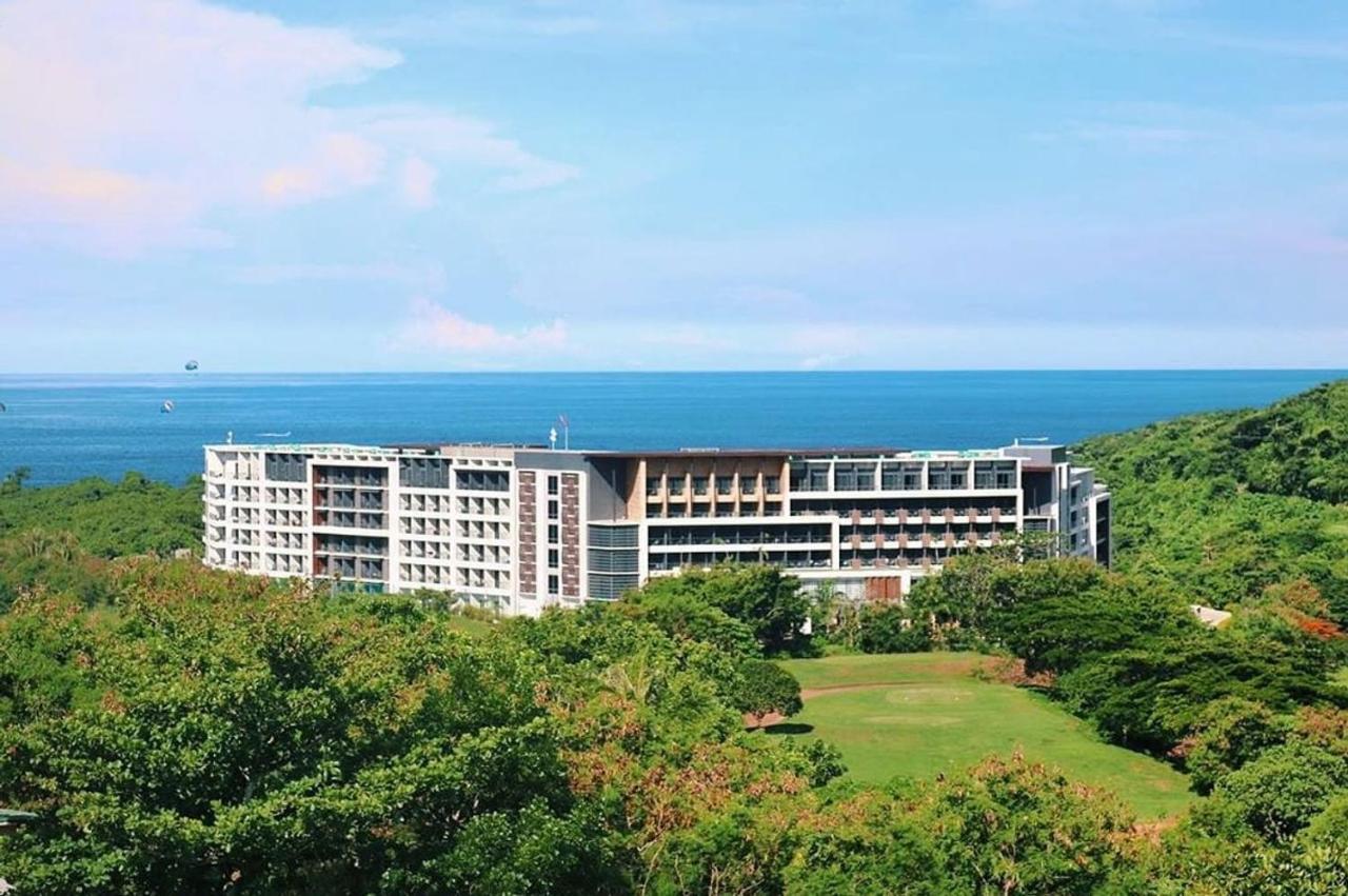 Yapak Savoy Hotel Boracay Newcoast מראה חיצוני תמונה