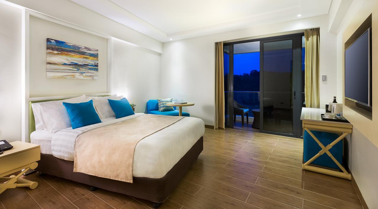 Yapak Savoy Hotel Boracay Newcoast מראה חיצוני תמונה