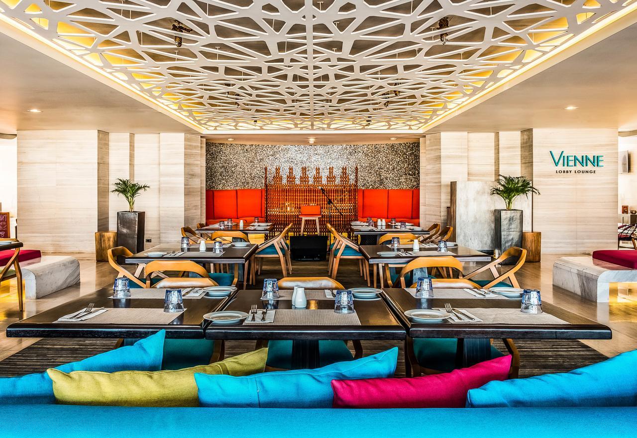 Yapak Savoy Hotel Boracay Newcoast מראה חיצוני תמונה